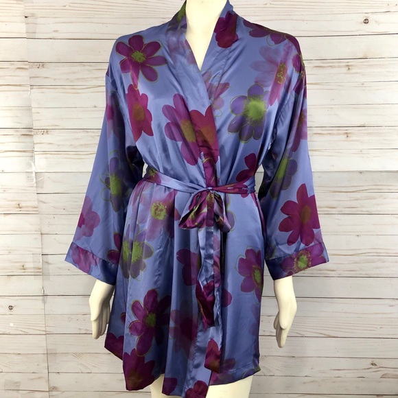 Victoria's Secret Other - NWT Victoria Secret floral robe